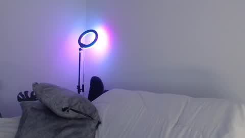 Snapshot of vandalovee chatting on 02-24-25, 06:27 Babi Alu online show from 02-24-25, 06:27