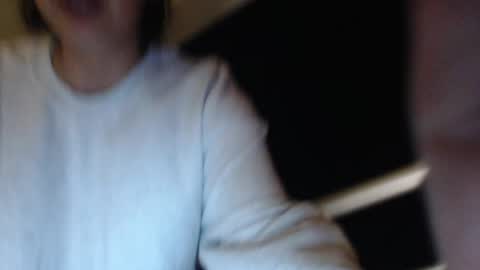 Snapshot of vandalovee chatting on 02-26-25, 04:58 Babi Alu online show from 02-26-25, 04:58