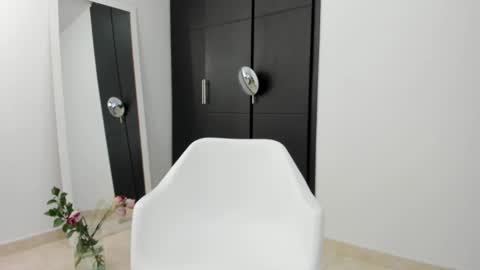 Snapshot of vandalovee chatting on 03-12-25, 05:13 Babi Alu online show from 03-12-25, 05:13