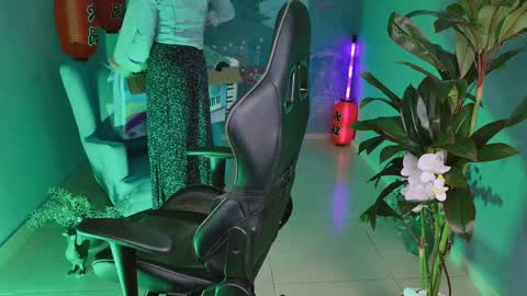 Vanda online show from 01-24-25, 11:48