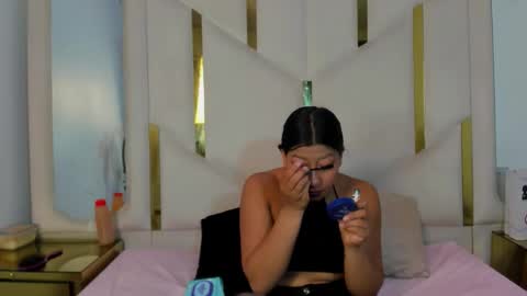 Vane online show from 04-10-26, 01:49