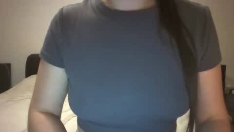 Snapshot of vanesajewel chatting on 12-02-24, 09:50 VanesaJewel online show from 12-02-24, 09:50