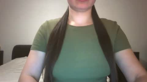 Snapshot of vanesajewel chatting on 03-09-25, 06:00 VanesaJewel online show from 03-09-25, 06:00