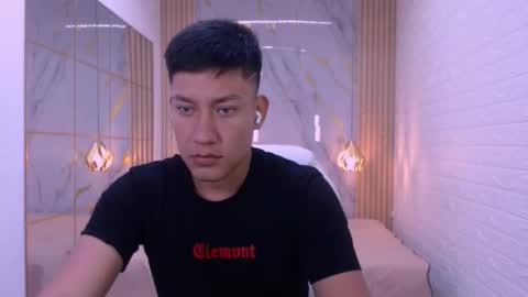 vanessa online show from 03-21-26, 01:05