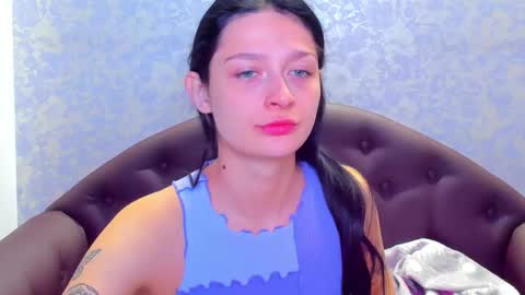 Snapshot of vanessa_florence chatting on 10-27-25, 01:09 RUSSIAN BARBIE BABE online show from 10-27-25, 01:09