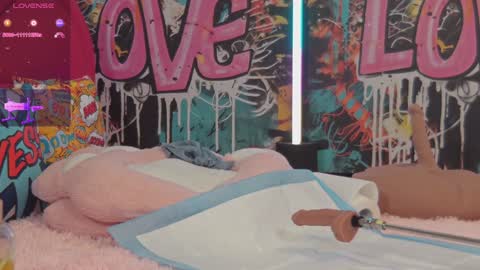 Snapshot of vanessa_love chatting on 12-30-24, 04:08  Vanessa  online show from 12-30-24, 04:08