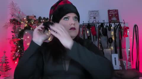 Vanessa online show from 12-22-25, 12:24