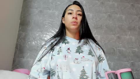 vanessaadol online show from 02-01-25, 10:05