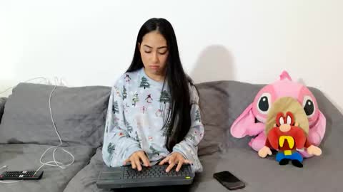 vanessaadol online show from 02-25-26, 09:19