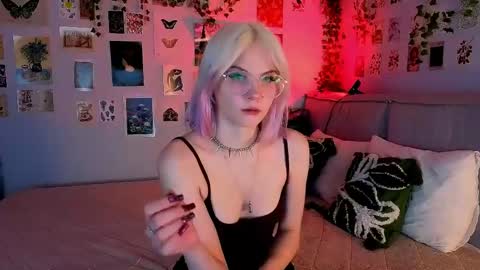 Snapshot of vanessaaustin chatting on 06-09-26, 02:50 Vanessa online show from 06-09-26, 02:50
