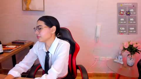 Snapshot of vanessaboch chatting on 05-17-26, 07:43 Vanessa online show from 05-17-26, 07:43