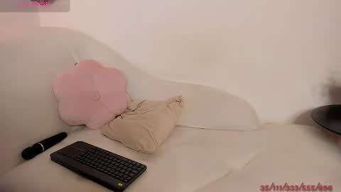 V online show from 09-15-25, 01:55