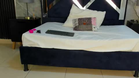 Vanessa Hard online show from 01-14-26, 08:25