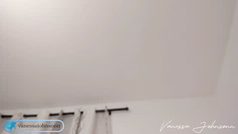 vanessajohnsonn online show from 01-04-25, 04:12
