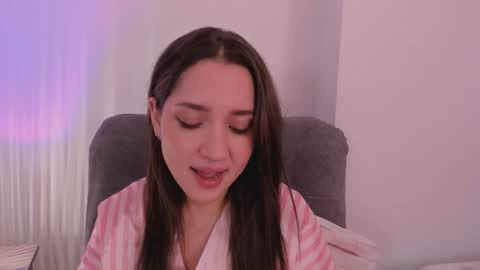 vanessajohnsonn online show from 03-10-26, 01:32