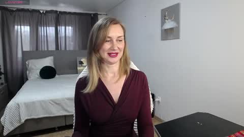 Vanessa  online show from 04-28-26, 11:48