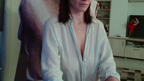 Snapshot of vanessalarahot chatting on 12-18-24, 04:39 Vanessa online show from 12-18-24, 04:39