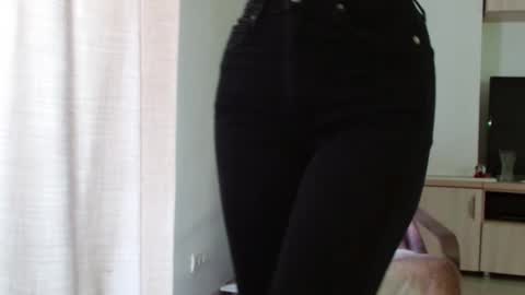 Snapshot of vanessalarahot chatting on 02-23-25, 08:39 Vanessa online show from 02-23-25, 08:39