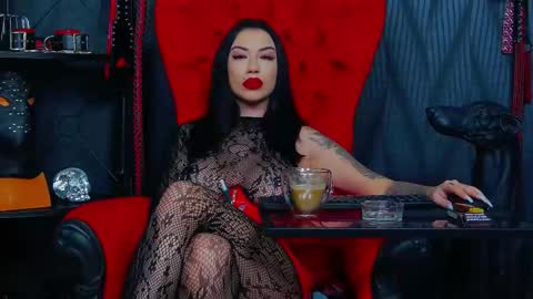 Snapshot of vanessamorningstar1 chatting on 02-18-25, 01:00 Miss Vanessa online show from 02-18-25, 01:00