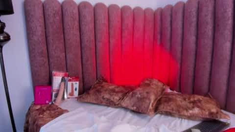 Snapshot of vanessaparis_ chatting on 12-03-25, 01:57 Vanessa Sexy Paris online show from 12-03-25, 01:57