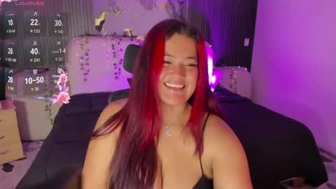 Snapshot of vanessascott_ chatting on 05-18-26, 05:57 vanessascott_ online show from 05-18-26, 05:57