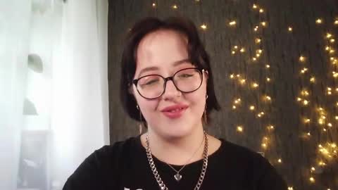 vanessashadow online show from 05-15-26, 08:43