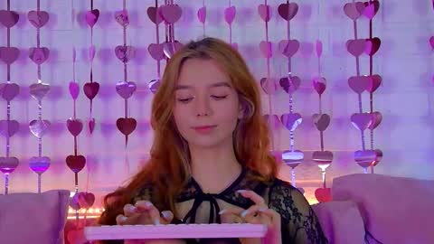 Snapshot of vanessavienne chatting on 02-10-26, 05:39 VanessaVienne online show from 02-10-26, 05:39