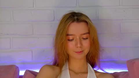 Snapshot of vanessavienne chatting on 03-01-26, 04:20 VanessaVienne online show from 03-01-26, 04:20