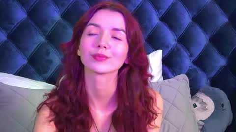 Snapshot of vanessavienne chatting on 05-26-26, 04:14 VanessaVienne online show from 05-26-26, 04:14