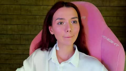 Snapshot of vanessavienne chatting on 06-08-26, 04:29 VanessaVienne online show from 06-08-26, 04:29