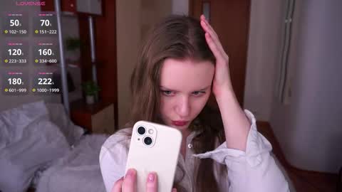 Luna online show from 02-05-26, 06:12