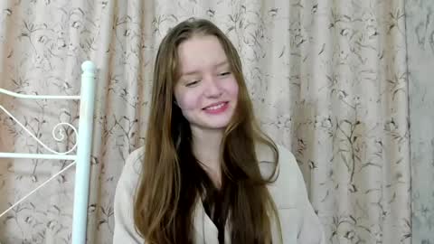 Luna online show from 04-23-26, 05:37