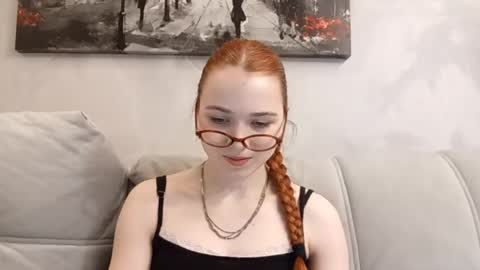 Snapshot of vaniaafzal chatting on 05-21-26, 04:14 Vania online show from 05-21-26, 04:14