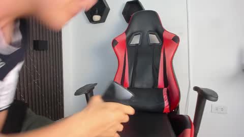 vanilla_hot_ online show from 02-26-25, 04:45