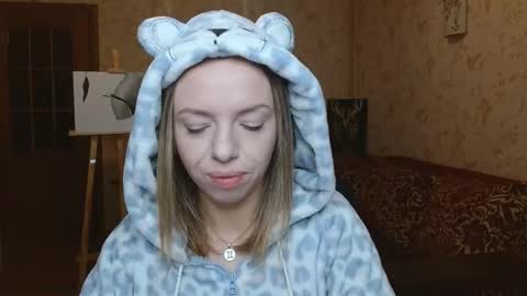 VanillaMuffin online show from 10-03-25, 05:26