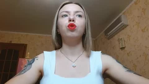 VanillaMuffin online show from 11-20-25, 01:33