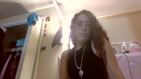 vanityochoa000 online show from 10-15-25, 05:35