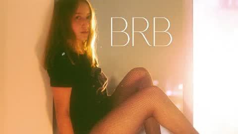 Snapshot of vanlet chatting on 06-11-26, 12:32 Elizabeth online show from 06-11-26, 12:32