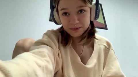 Viola online show from 09-28-25, 09:36