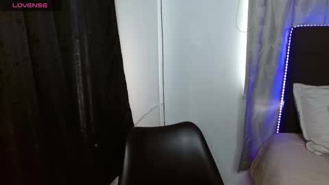 vane online show from 10-24-25, 07:54