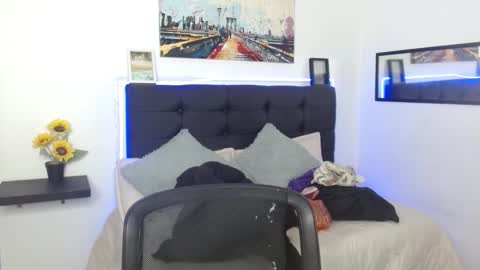 vane online show from 12-02-25, 02:23