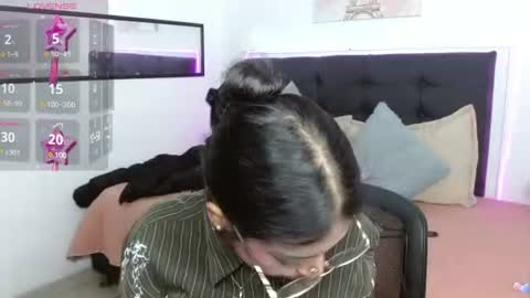 Snapshot of vannesweet_ chatting on 06-13-26, 08:40 vane online show from 06-13-26, 08:40