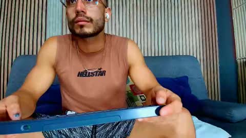 Vans Ross online show from 02-05-26, 07:18