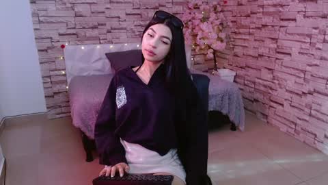 Snapshot of vanse_lust chatting on 12-04-24, 08:29 Karuna online show from 12-04-24, 08:29