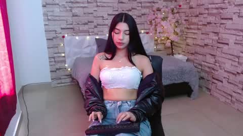 Snapshot of vanse_lust chatting on 12-12-24, 06:53 Karuna online show from 12-12-24, 06:53