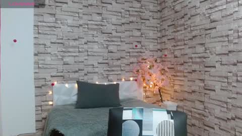 Snapshot of vanse_lust chatting on 02-03-25, 11:15 Karuna online show from 02-03-25, 11:15