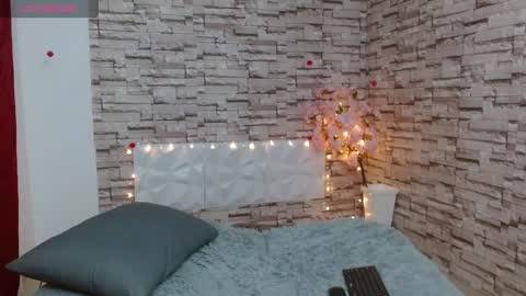 Snapshot of vanse_lust chatting on 02-05-25, 12:20 Karuna online show from 02-05-25, 12:20