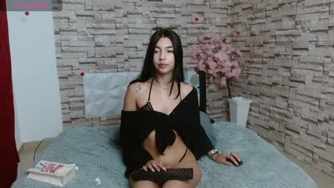 Snapshot of vanse_lust chatting on 02-09-25, 01:00 Karuna online show from 02-09-25, 01:00