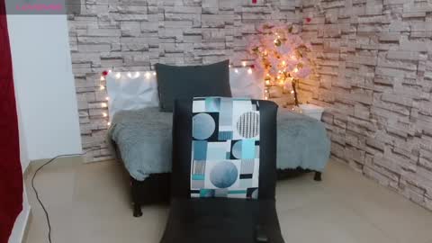 Snapshot of vanse_lust chatting on 02-12-25, 02:14 Karuna online show from 02-12-25, 02:14