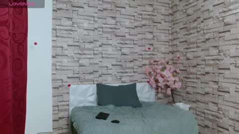 Snapshot of vanse_lust chatting on 02-13-25, 12:24 Karuna online show from 02-13-25, 12:24